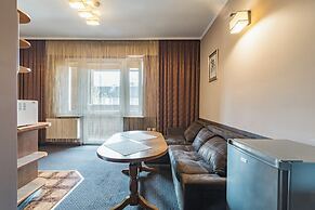 Guest Rooms and Family Apartments