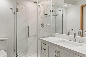 803 E. Durant Le Clairvaux #5 3 Bedroom Condo by RedAwning