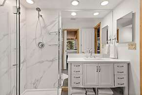 803 E. Durant Le Clairvaux #5 3 Bedroom Condo by RedAwning