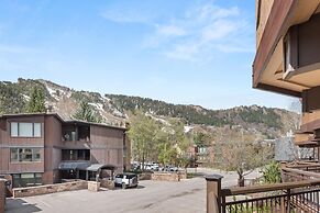 803 E. Durant Le Clairvaux #5 3 Bedroom Condo by RedAwning