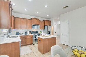 Modern Houston Home w/ Patio: 12 Mi to Downtown!