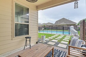 Modern Houston Home w/ Patio: 12 Mi to Downtown!