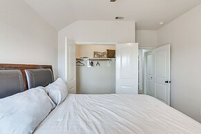 Modern Houston Home w/ Patio: 12 Mi to Downtown!