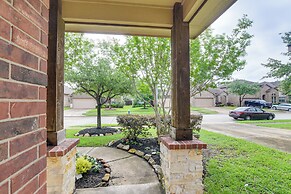Modern Houston Home w/ Patio: 12 Mi to Downtown!