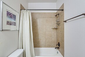 Modern Houston Home w/ Patio: 12 Mi to Downtown!