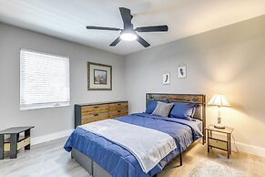 Tampa Home w/ Covered Patio: 8 Mi to Downtown!