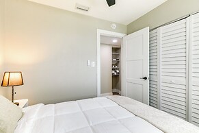 Tampa Home w/ Covered Patio: 8 Mi to Downtown!