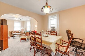 Ideally Located Villas Home: 2 Mi to Beaches!