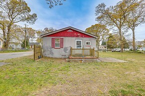 Ideally Located Villas Home: 2 Mi to Beaches!