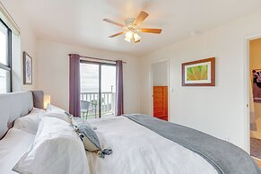 Summerland Home w/ Beach Supplies: Walk to Beach!
