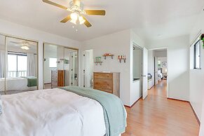 Summerland Home w/ Beach Supplies: Walk to Beach!