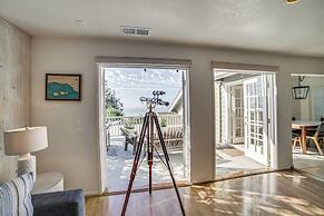 Summerland Home w/ Beach Supplies: Walk to Beach!