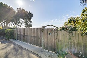 Summerland Home w/ Beach Supplies: Walk to Beach!