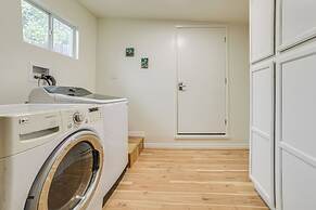 Summerland Home w/ Beach Supplies: Walk to Beach!