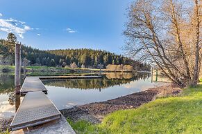 Lakefront Coeur D'alene Home w/ Deck + Shared Dock