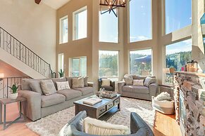 Lakefront Coeur D'alene Home w/ Deck + Shared Dock