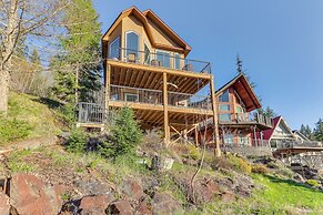 Lakefront Coeur D'alene Home w/ Deck + Shared Dock