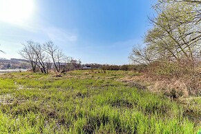 Loon Lake Home w/ Private Boardwalk & Dock