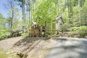 4 Mi to Lake: Tuckasegee Home w/ Community Perks