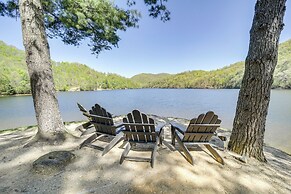 4 Mi to Lake: Tuckasegee Home w/ Community Perks