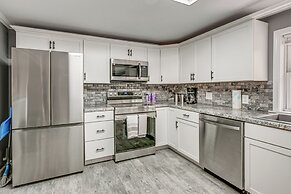 Cozy Silverwood Home: Near Golf Courses!