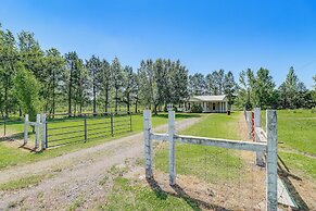 Quiet Atkins Home w/ Porch - Near Arkansas River!