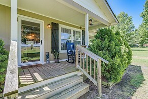 Quiet Atkins Home w/ Porch - Near Arkansas River!