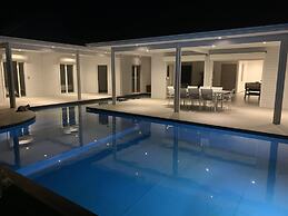 Nakolodge 4 chambres - piscine / balneo / jardin privatifs