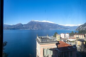 Villa Guardini with stunning lake view