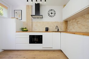 Cozy Two-bedroom Apartment by Renters