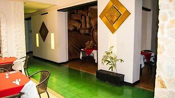 Hotel Puerta de San Antonio