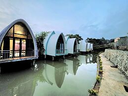 King Bavi Resort