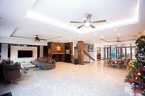 King Bavi Resort