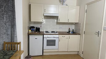 Charming 1-bed Studio in London