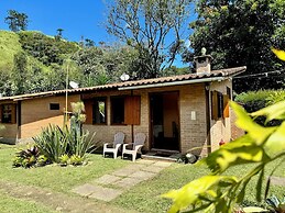 Chalés Jardim das Bromélias