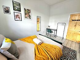 Spacious Haven with Free Parking