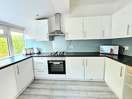 Spacious Haven with Free Parking