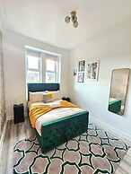 Spacious Haven with Free Parking