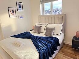 Spacious Haven with Free Parking