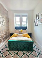 Spacious Haven with Free Parking