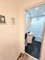 Spacious Haven with Free Parking