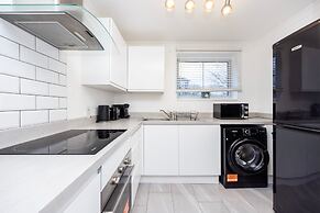 London Oasis Apartment Escape