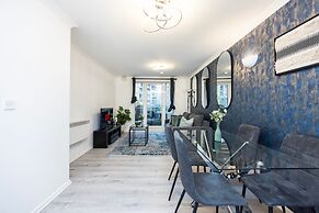 London Oasis Apartment Escape