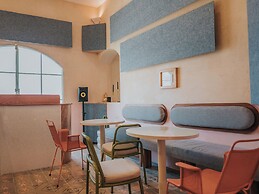 Casa Amate 61 Boutique Hostel