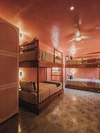 Casa Amate 61 Boutique Hostel