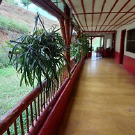 Finca La Macarena by Welttisch