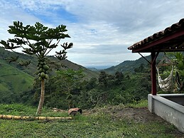 Finca La Macarena by Welttisch