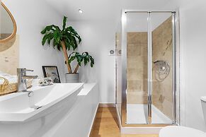 Charming Duplex Apartment Paddington W2