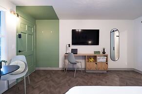 The Local Motel & Shops