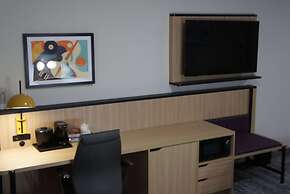 La Quinta Inn & Suites by Wyndham Memphis East